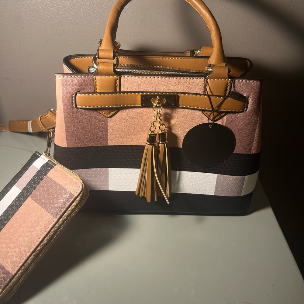 Elegant Tan and Black Women's Handbag